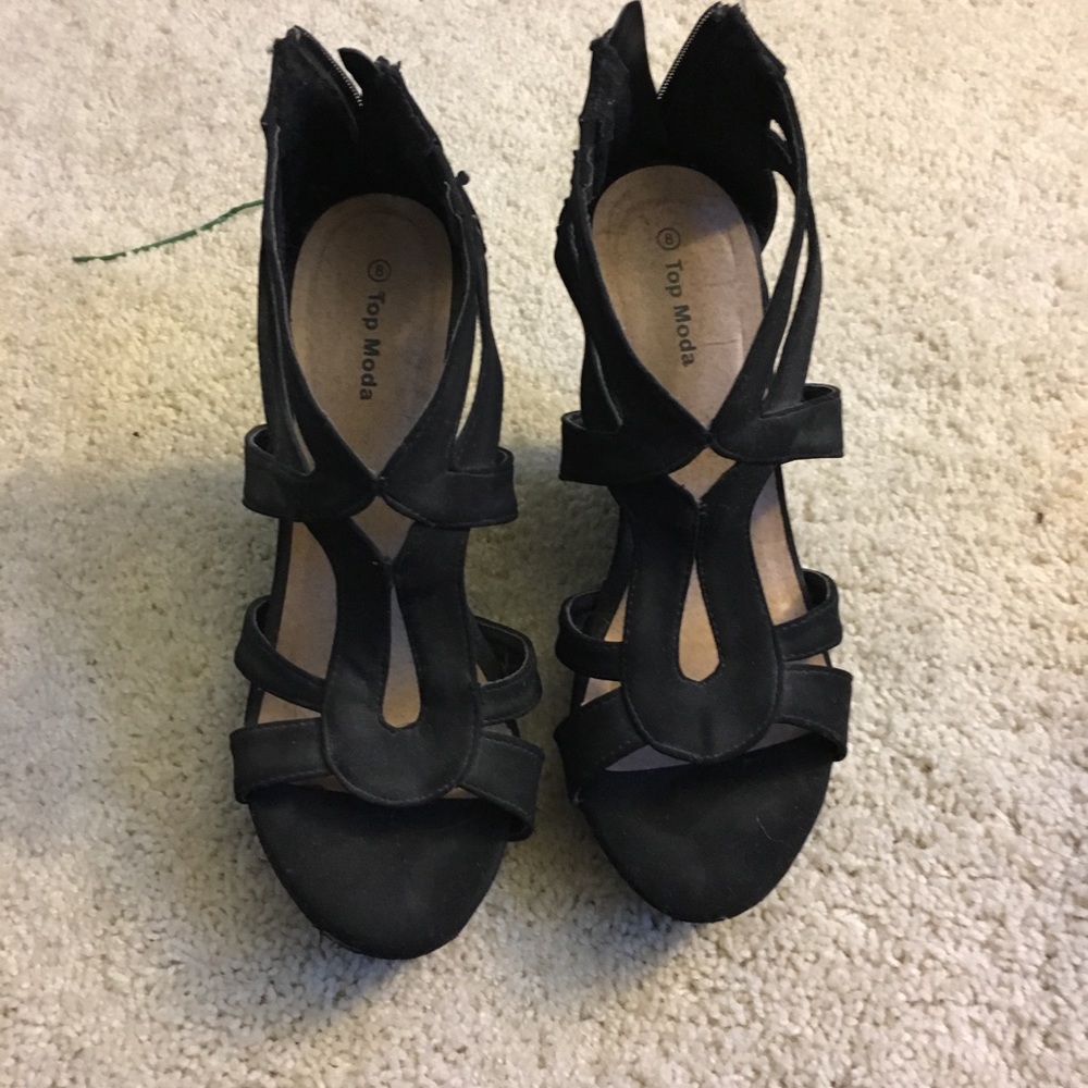 Heels - Picture 3 of 5